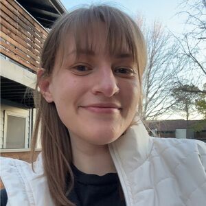 Meet your Posher, Alexandra